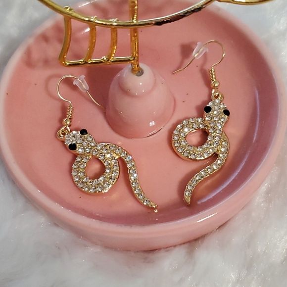 IT GIRL Goldtone rhinestone coiled snake•NIP• - Picture 2 of 4